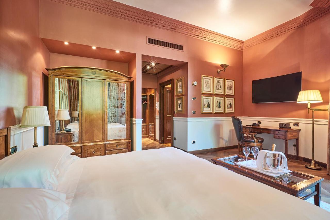 De La - Small Luxury Of The World 4*