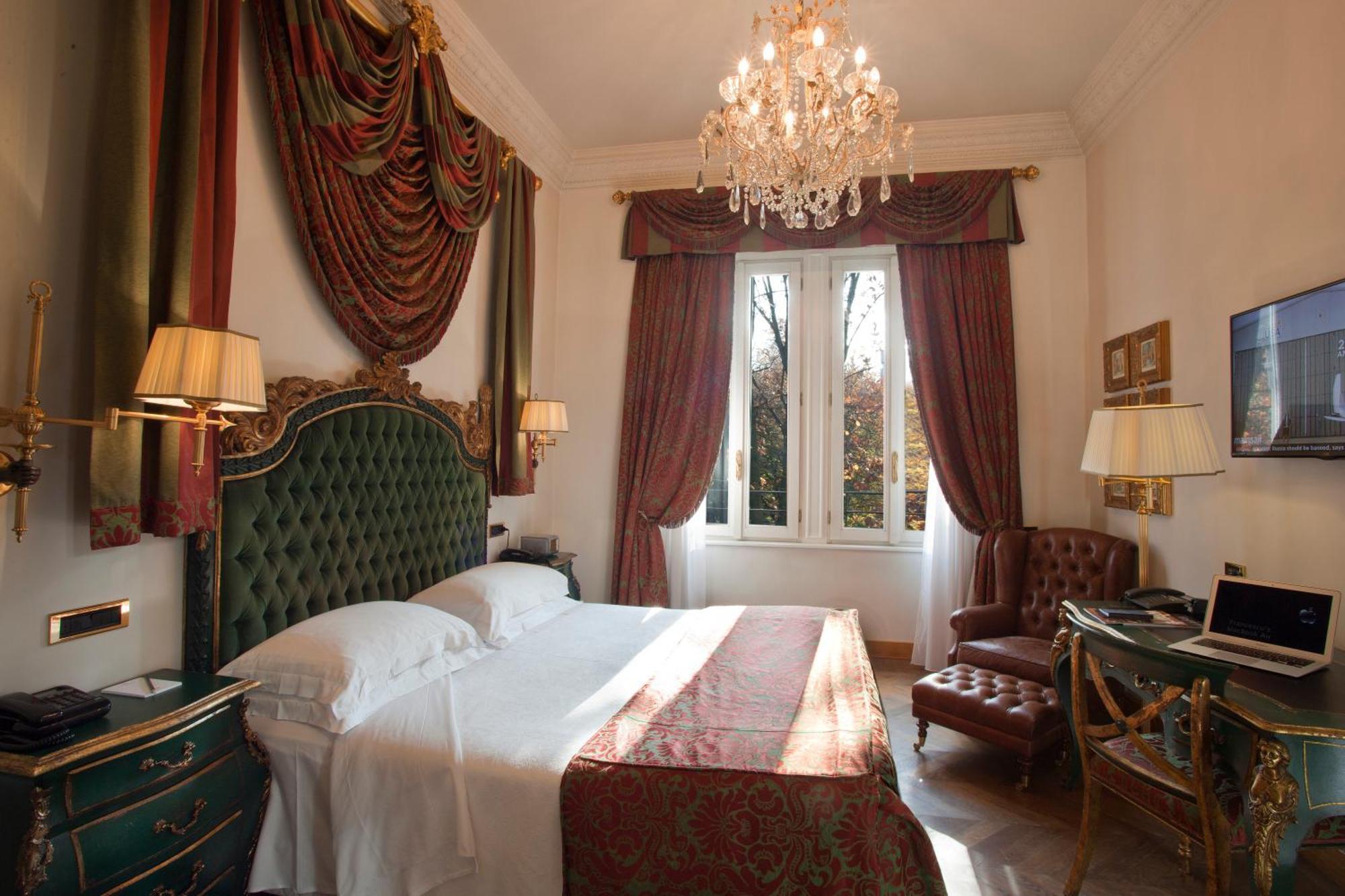 De La - Small Luxury Of The World