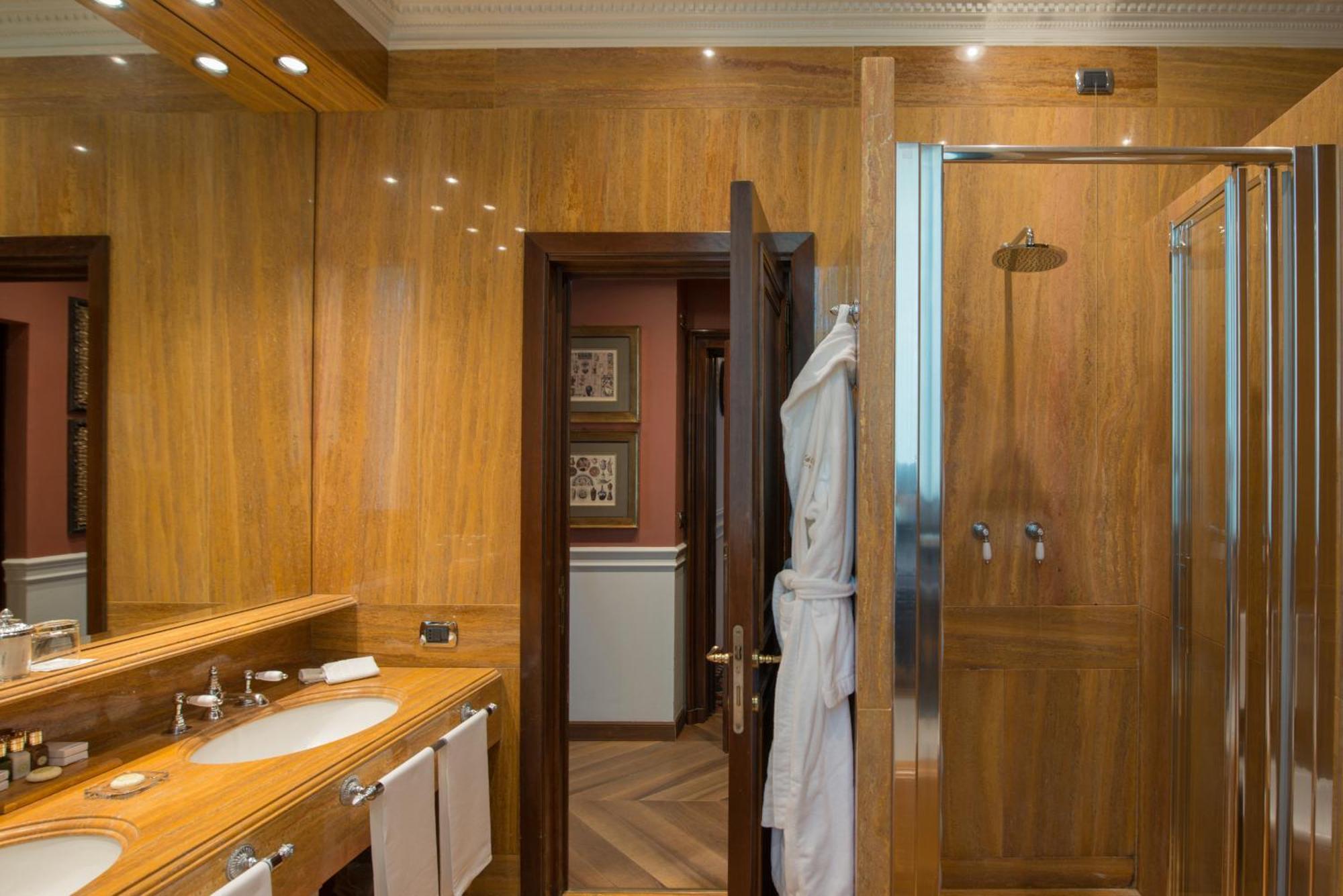 De La - Small Luxury Of The World Monza